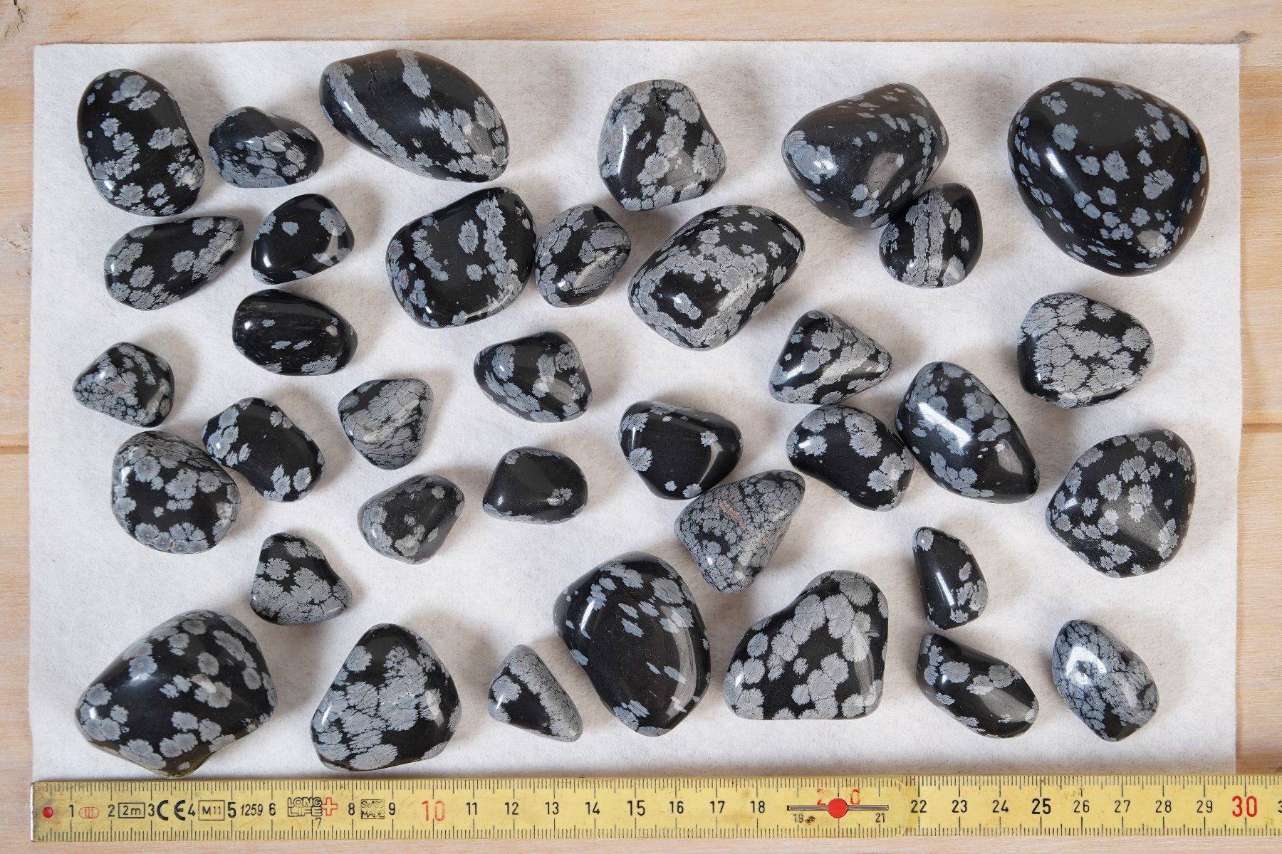 Minerali & Pietre curative: Schneeflockenobsidian Heilsteine – Usato da Wil SG venduto da froschbiss 1