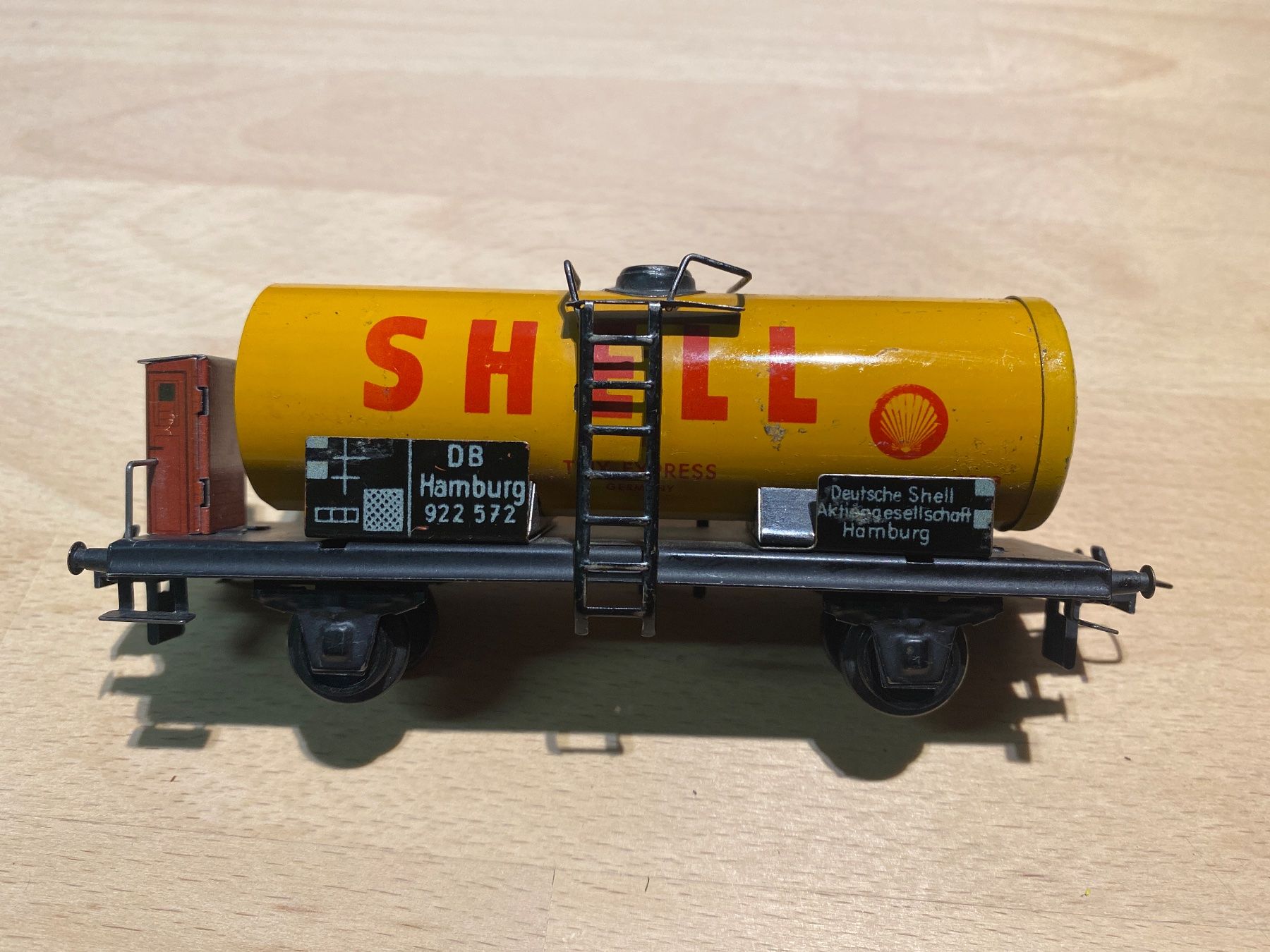 Trix Trains électriques: TRIXMODELL H0 - SHELL – D'occasion à Stüsslingen par leo_nzh6