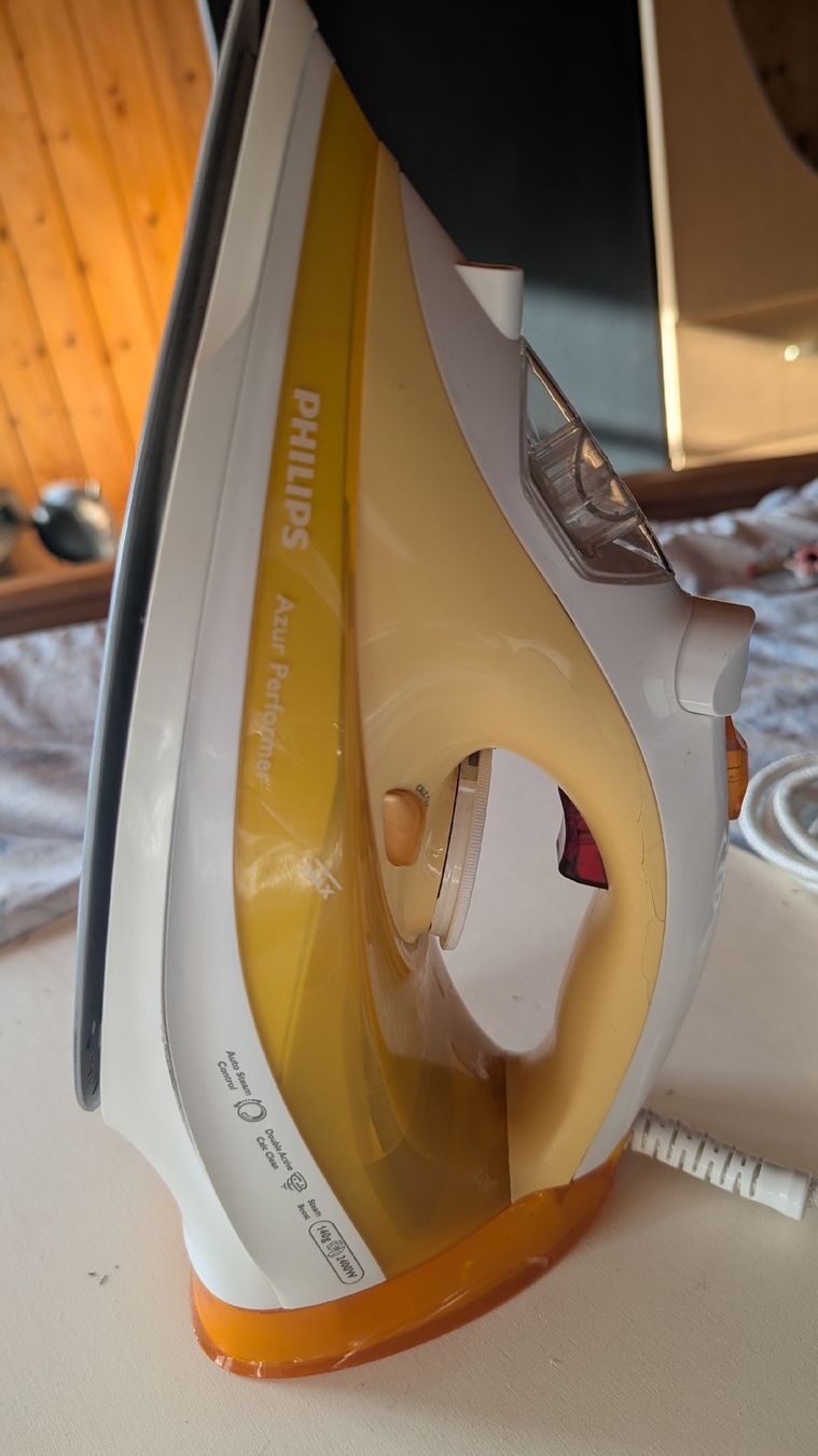 Philips Ferri da stiro: Fer à repasser Philips Azur Performer – Usato da Ecublens FR venduto da tea_7ljx 2