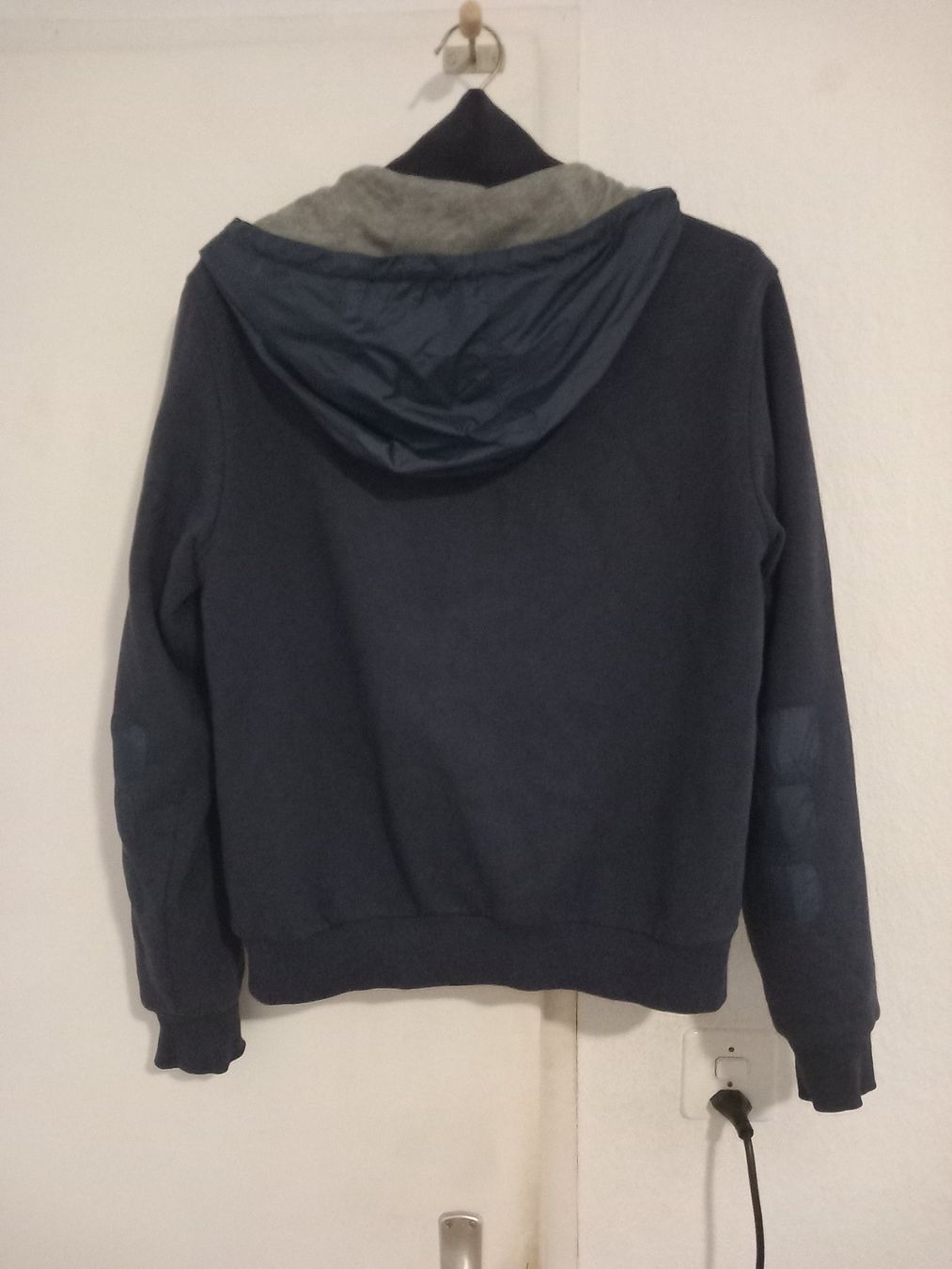 Zegna Jacken: Veste Zegna taille S np 500 chf – Gebraucht aus Le Grand-Saconnex von Rgt87 1