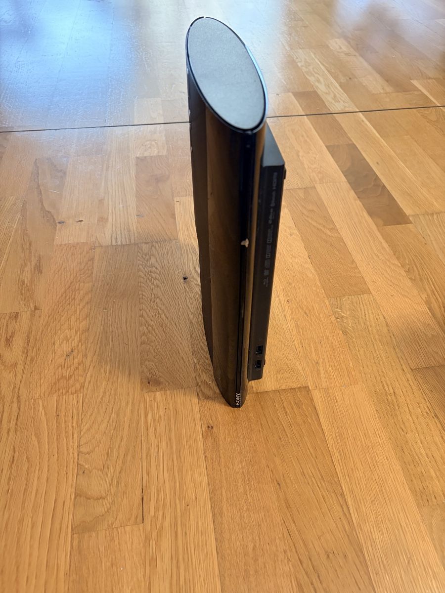 Sony Console: PS3 Slim - Sans accessoires – Usato da Biel/Bienne venduto da jes_6k7t 1