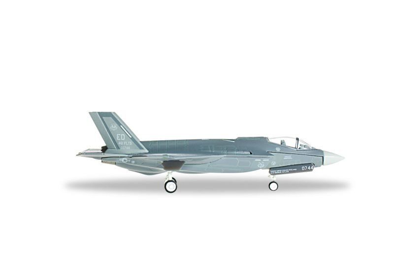Herpa Kit di modellismo & Modellini statici: US Air Force Lockheed Martin F-35A Lightning II – Nuovo e nell'imballaggio originale da Zürich venduto da x24CBR1000