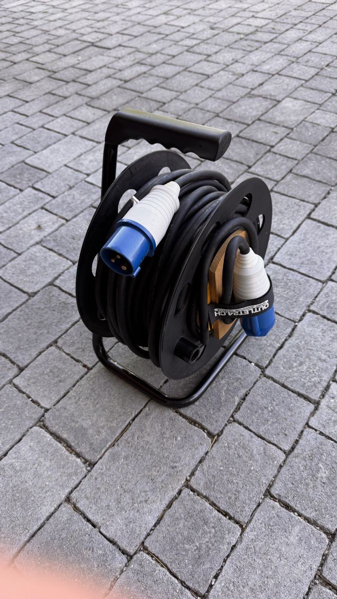 Kabel: Kabelrolle Camping – Gebraucht aus Biel/Bienne von Andy3208