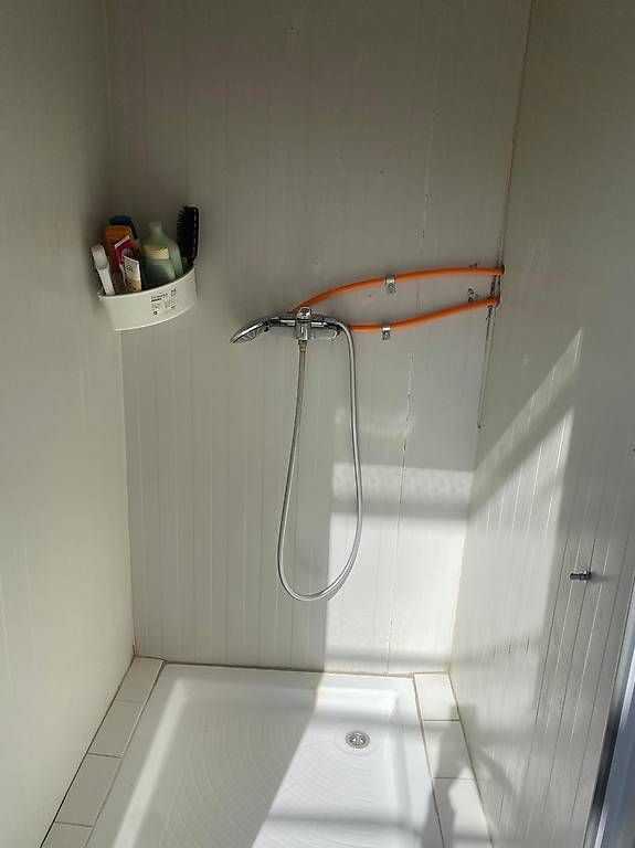 Baucontainer: Baucontainer Sanitärcontainer 2 WC und DU – Gebraucht aus Turtmann von FreiHausBau 1