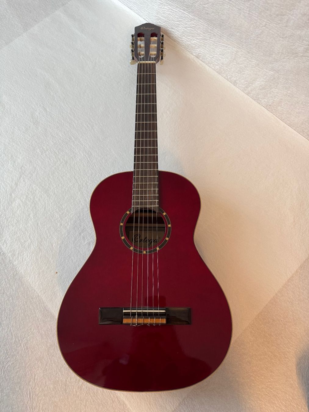 Strumenti musicali: Konzertgitarre Weinrot Ortega – Usato da Luzern venduto da Firefigther