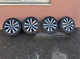Be golf Gtd. Oder GTI  Alufelgen mit sooner Reifen 17 Zoll