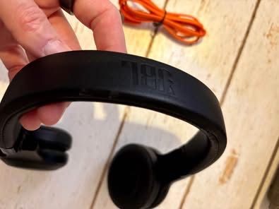 JBL Kopfhörer: JBL Bluetooth headphones – Gebraucht aus Füllinsdorf von MaiiaM 4