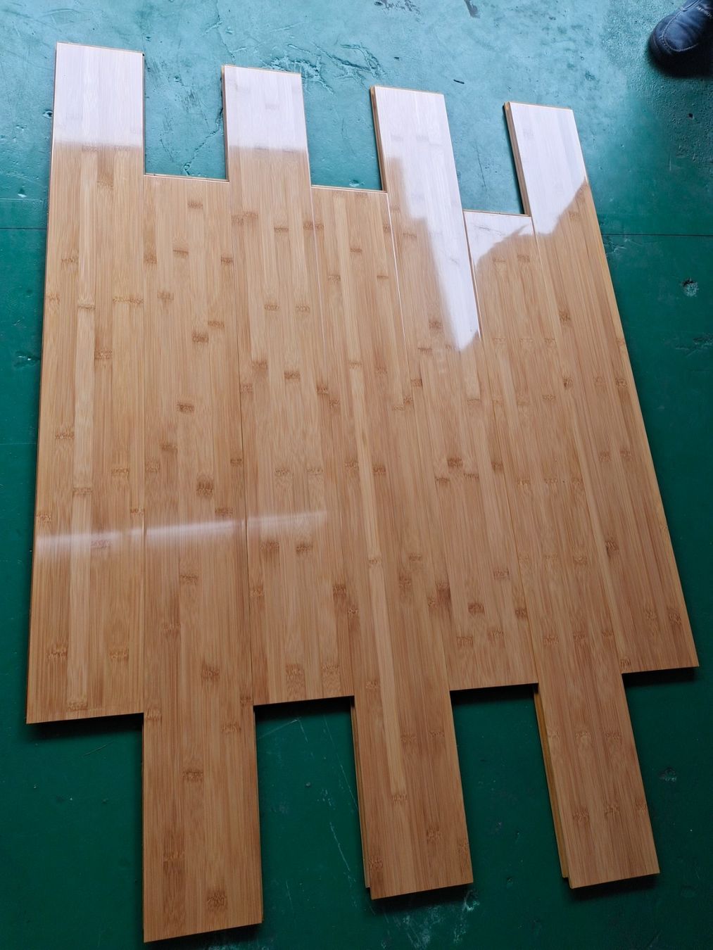 Articoli in legno: Bambus Parkett sehr stark 90 m2 – Nuovo e nell'imballaggio originale da Saules BE venduto da zemco 1