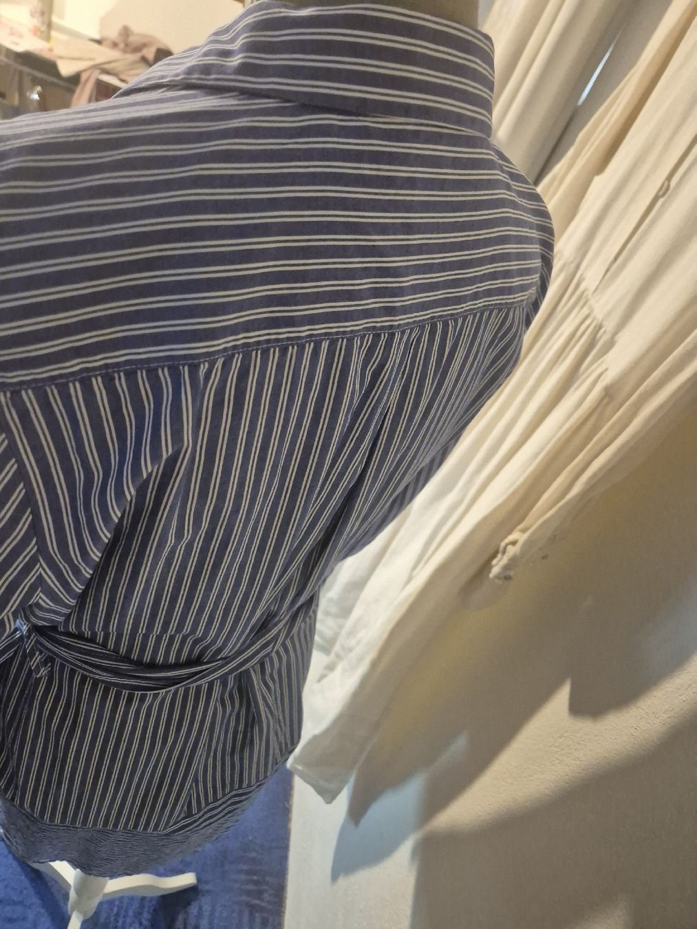 Opus Camicette: Bluse Opus gestreift mit Bindegurt blau Grösse 40 – Usato da Zürich venduto da Drago670 3