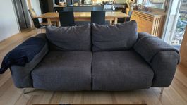 Gemütliches 2er Sofa in Anthrazit, top Zustand