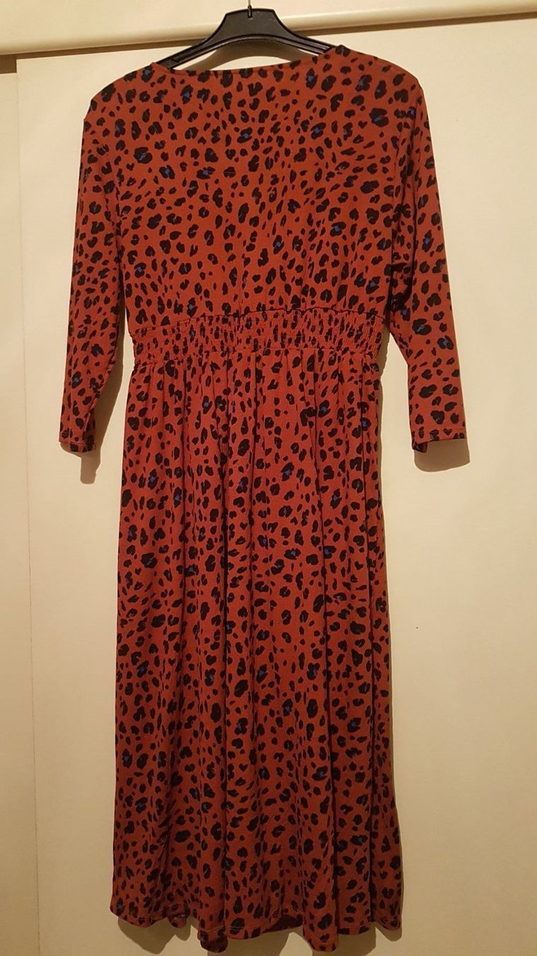 Only Vestiti: Rostbraunes Kleid mit Leomuster – Nuovo (secondo la descrizione) da Oberengstringen venduto da Sheera7 3