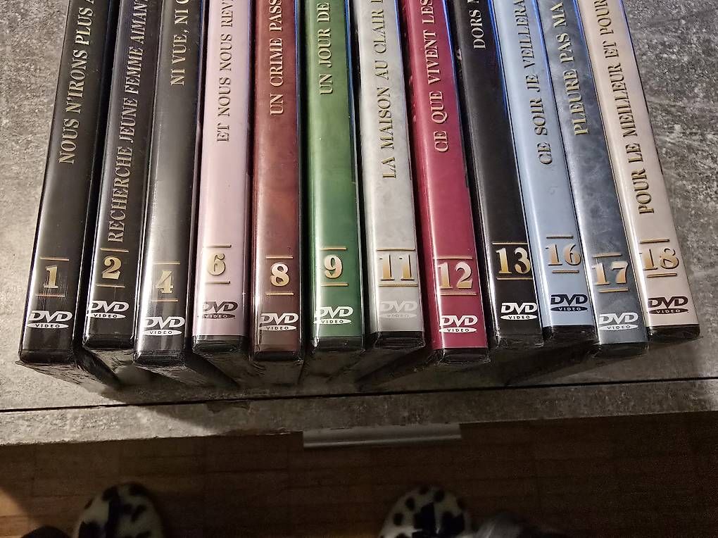 Tutti i DVDs: 12 DVD Mary Higgins Clark – Usato da Chavannes-Renens venduto da Coco200 1