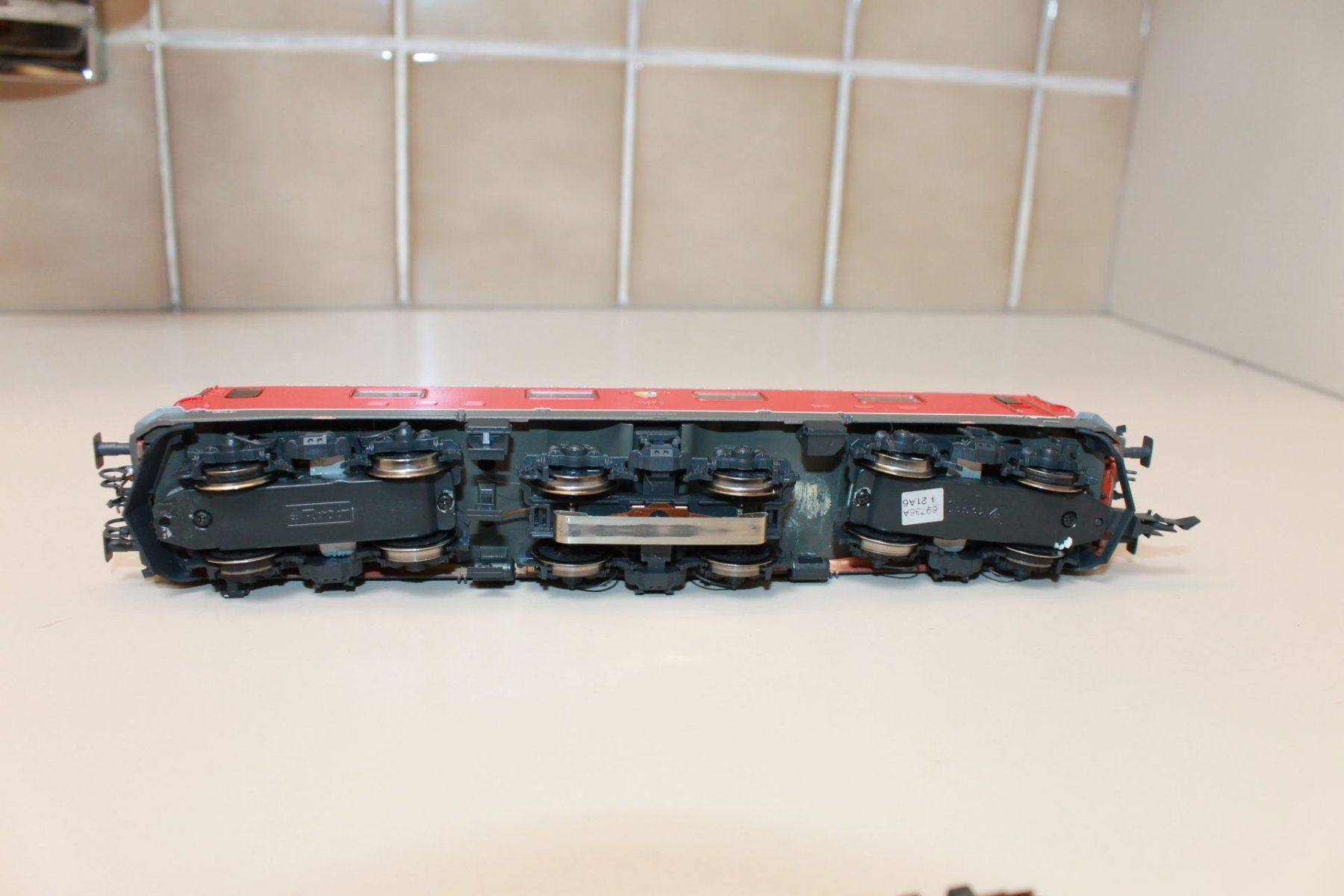Roco Modelleisenbahnen: Roco Re6/6 – Gebraucht aus Birmensdorf ZH von Buhwil18 5