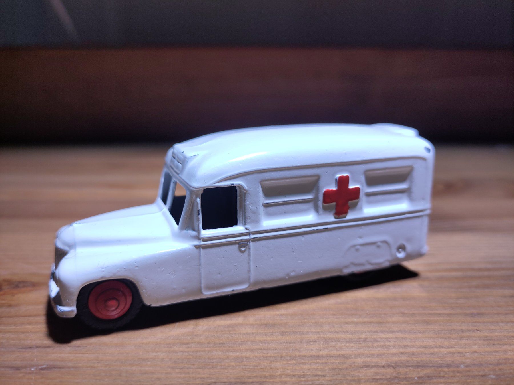 Dinky Toys Modellini d'auto: Modellauto Dinky Toys Daimler – Usato da Bülach venduto da Tiefschlaflos