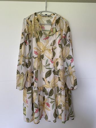 Kleid von Comma