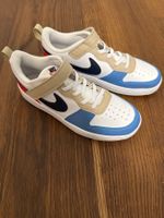 NEU Nike Turnschuhe Grösse 33,5