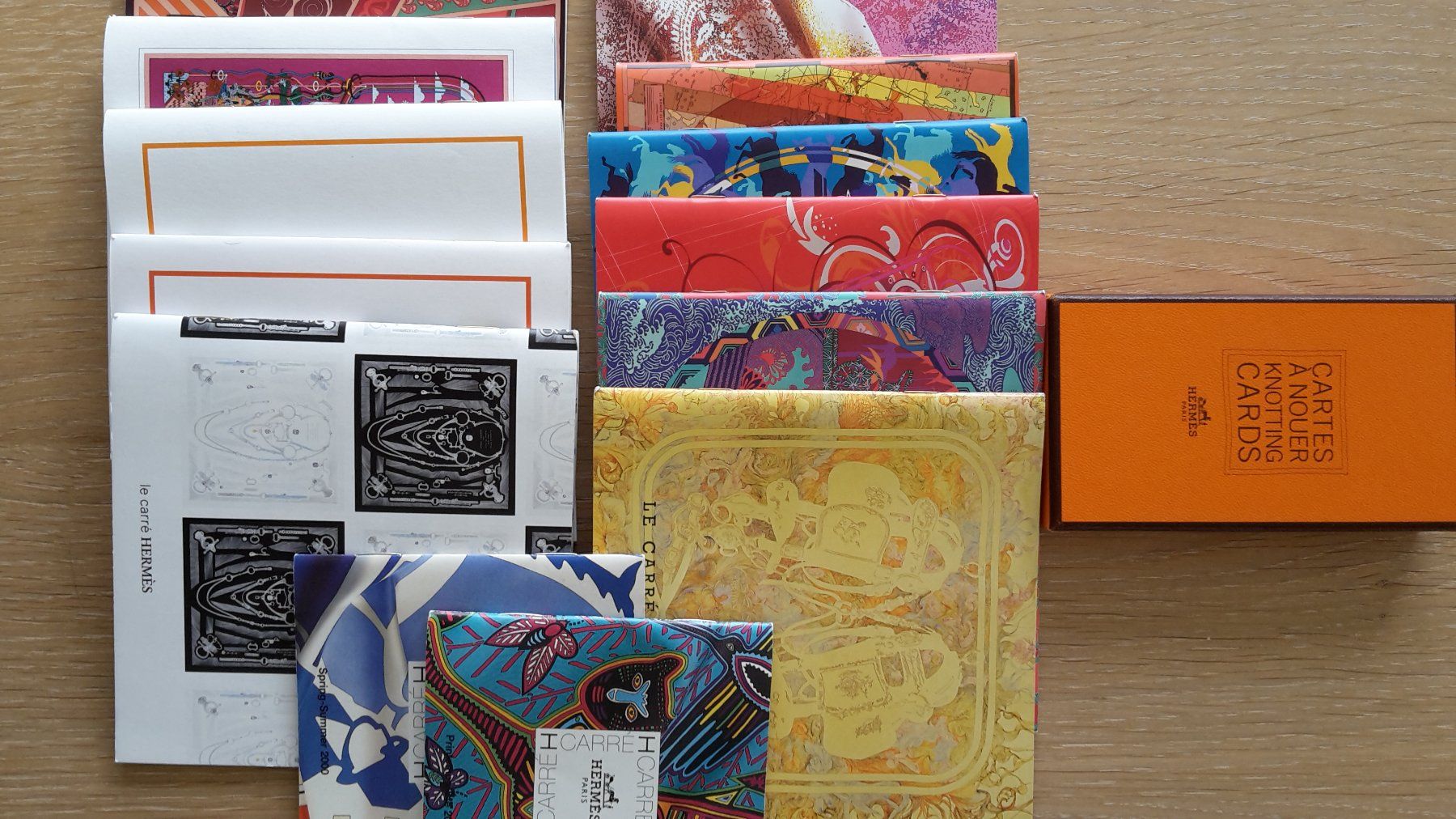 Libri: Foulards Carnets von Hermes – Nuovo (secondo la descrizione) da Dietlikon venduto da lemoncitrin 1