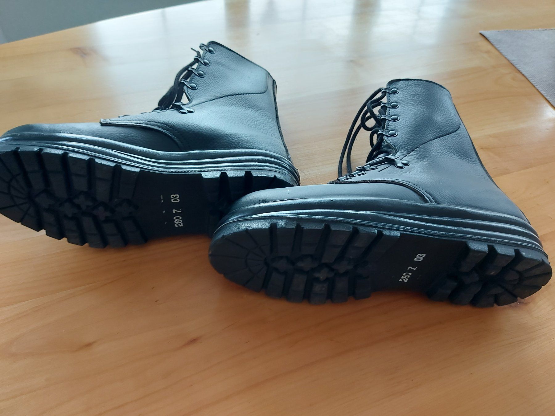 Schweizer Armee Scarpe da uomo: Militärschuhe – Nuovo e nell'imballaggio originale da Deitingen venduto da Kawasaki62 1