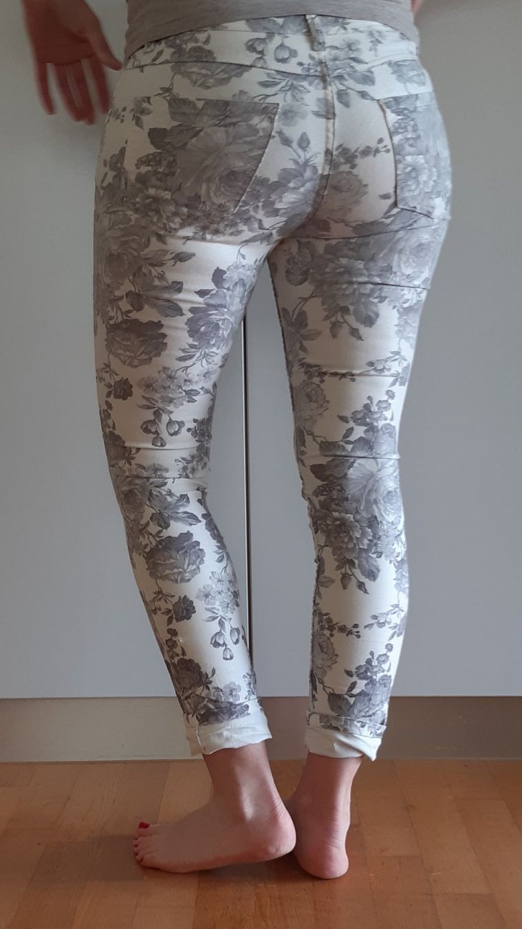 Comma Pantaloni: Hose Flowerprint comma – Usato da Alpthal venduto da Ing3_rid 1