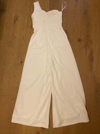 Jumpsuit weiss Einzelschulter Grösse L/14  neu