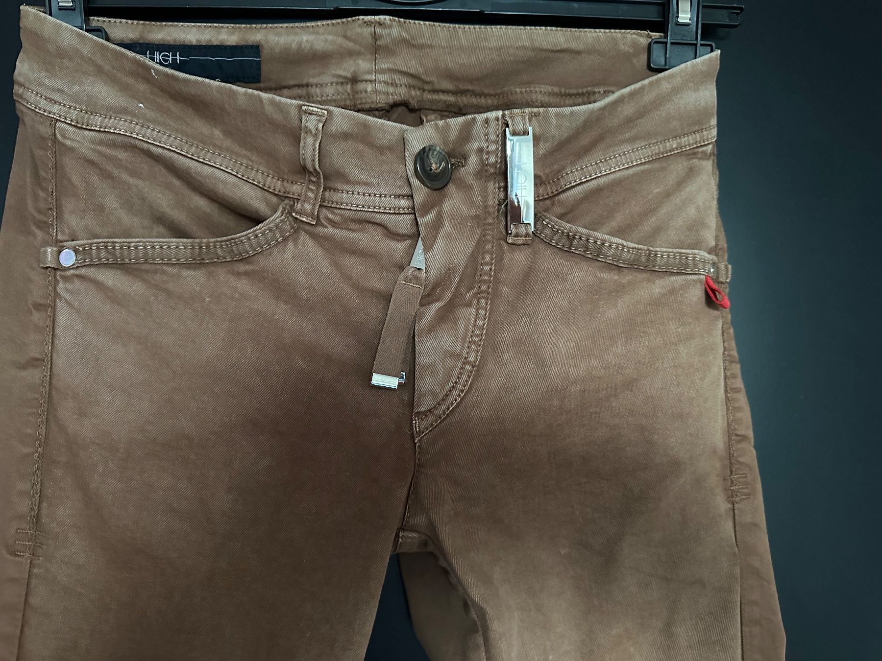 Pantaloni: Damenhose von HIGH-everydaycouture – Usato da Remigen venduto da Orlana7 1