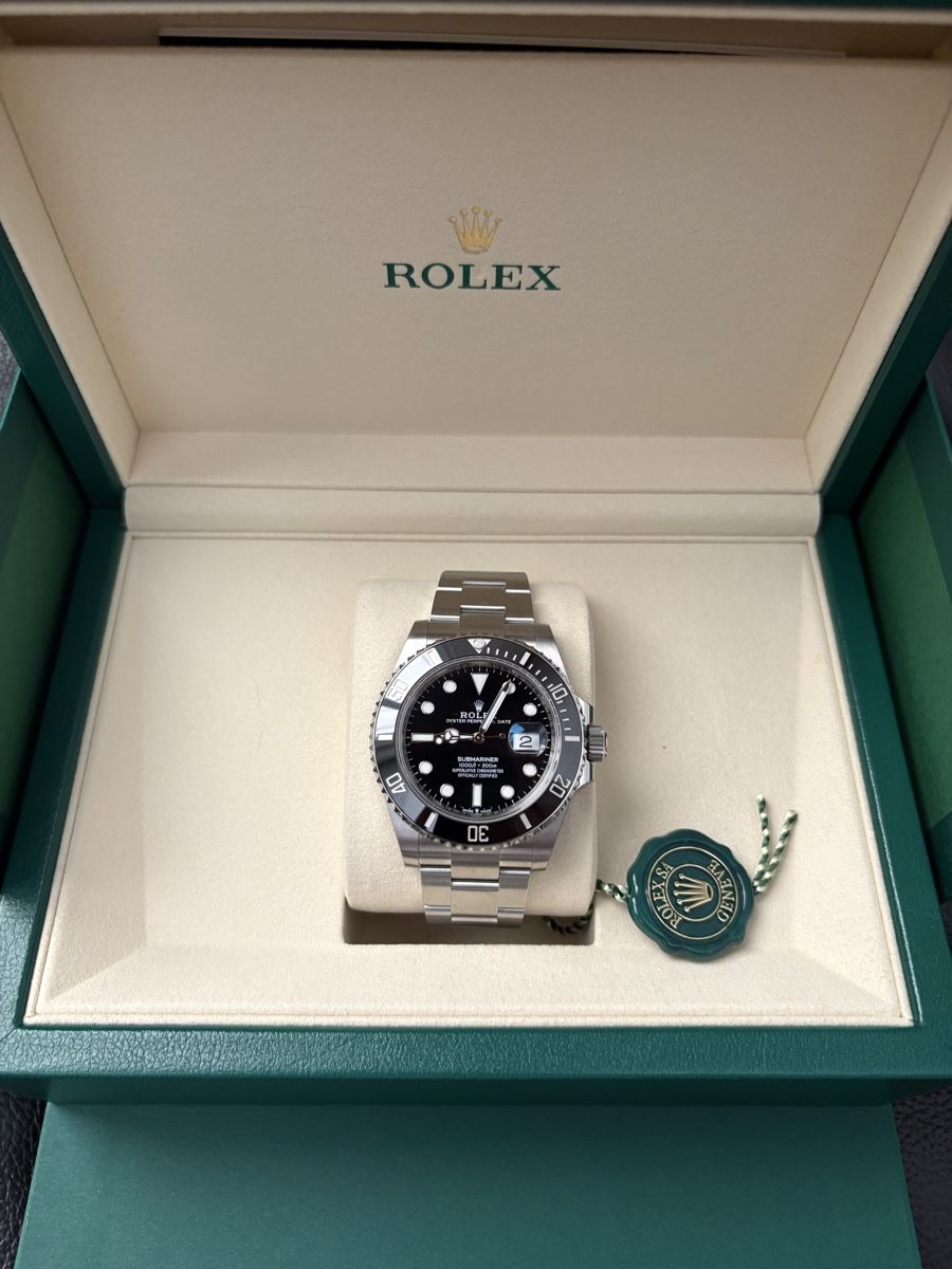 Rolex Orologi: NEW Rolex Submariner Date Black – Nuovo e nell'imballaggio originale da Frauenfeld venduto da redel1960