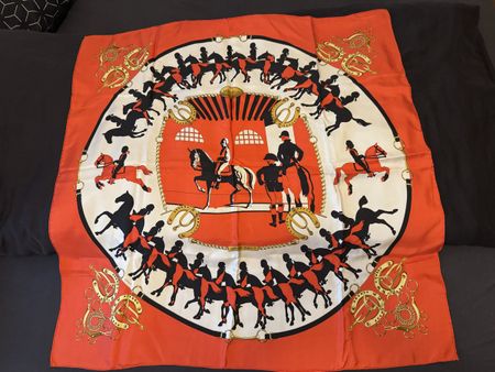 Seidentuch HERMES PARIS Pferde Motiv 90x90cm gebraucht
