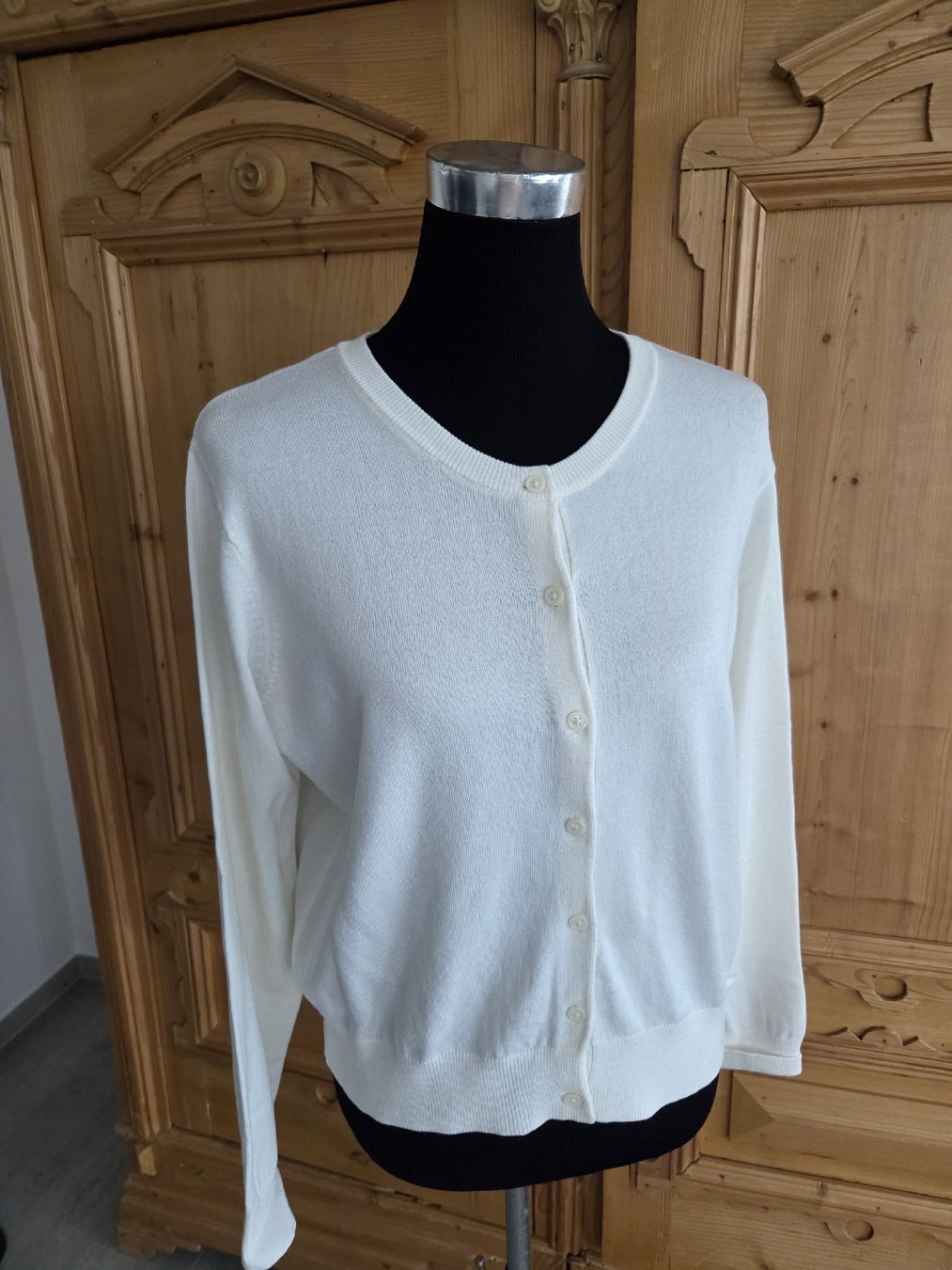 H&M Jacken: Strickjacke, Cardigan, Jacke, H&M – Neu (gemäss Beschreibung) aus Wiesendangen von Sinhuk 1