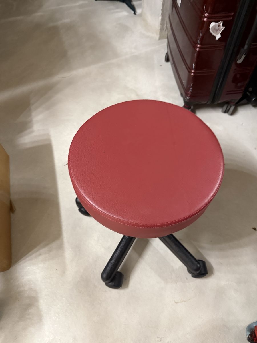 Hocker: Drehstuhl Hocker, top Zustand – Gebraucht aus Kloten von Narenjina 2