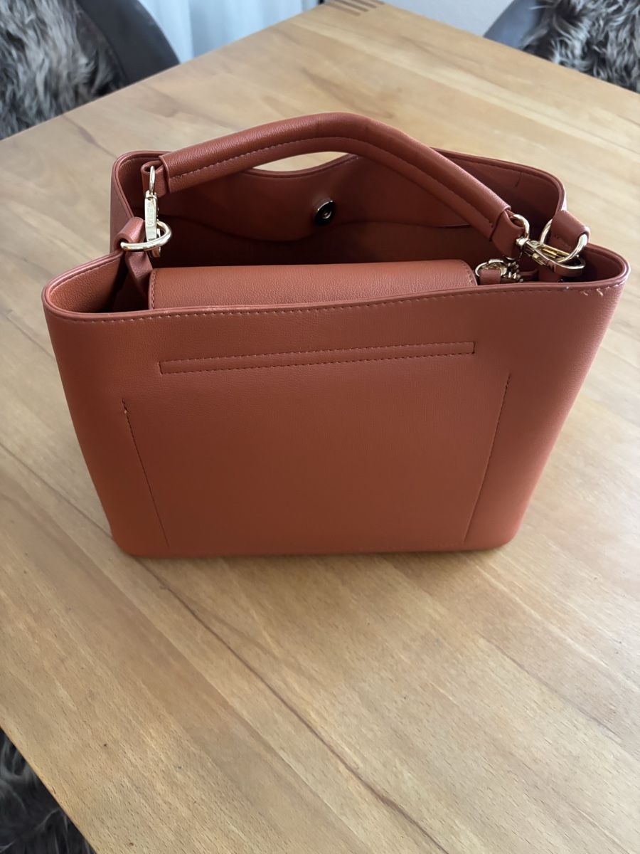 Valentino Borse da donna: Tasche Valentino – Usato da Zug venduto da Biki72 4