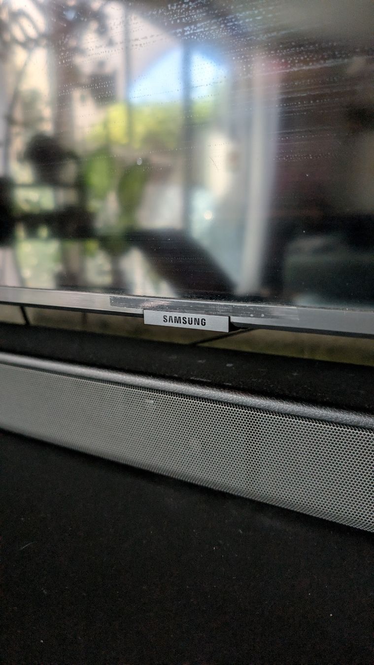 Samsung : Samsung Fernseher 85 zoll – Usato da Riedholz venduto da DomeKa20