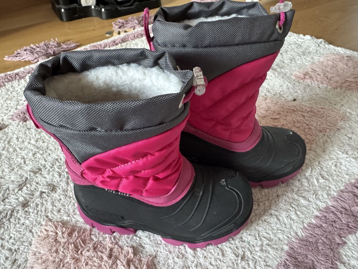 Scarpe per ragazze: Winterschuhe 25 – Usato da niederhasli venduto da gwe_8l5q