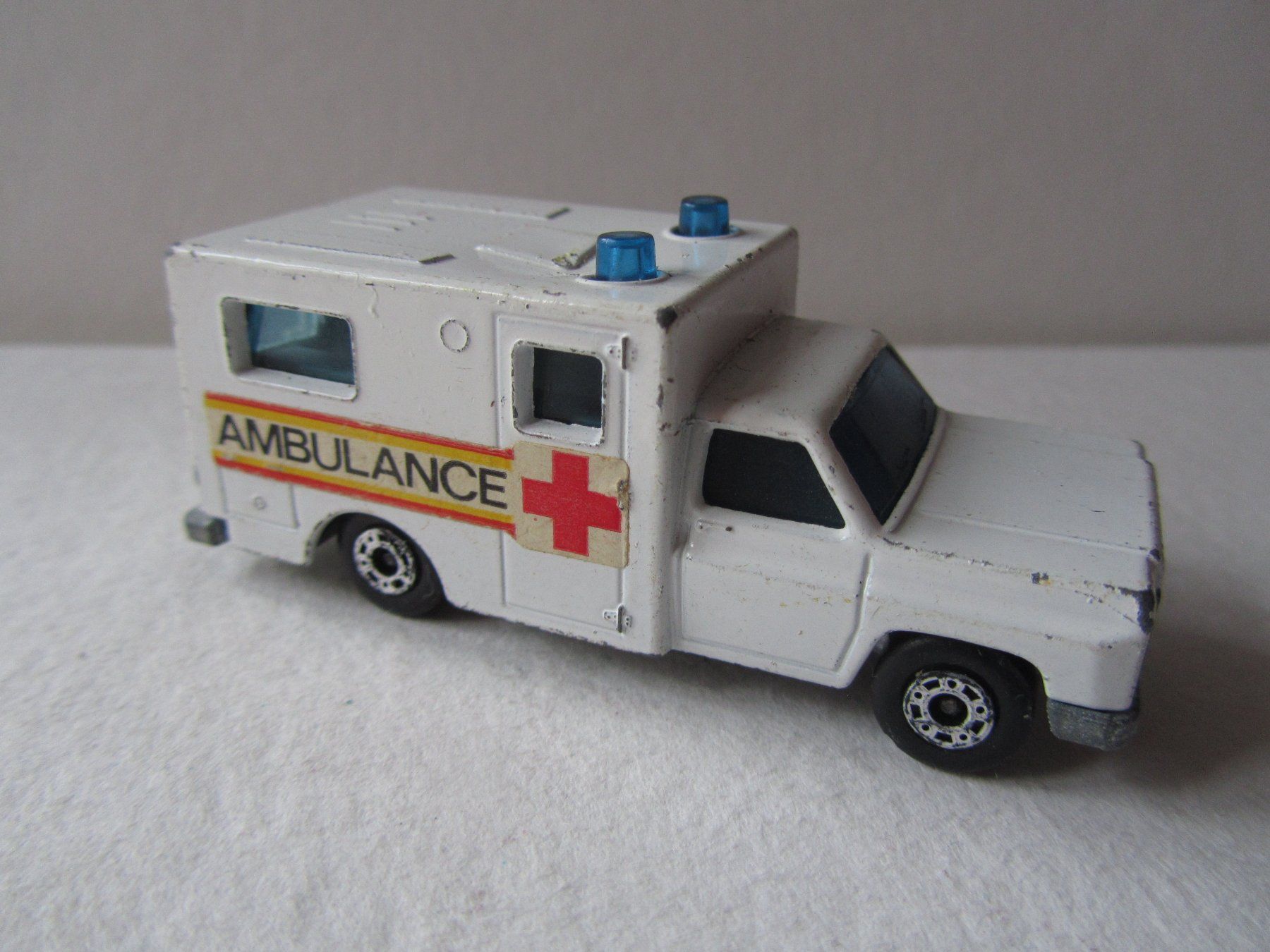 Matchbox Voitures modèles: Ambulance, Matchbox Superfast, Nr. 41C – D'occasion à Weiningen ZH par dietsch57 2