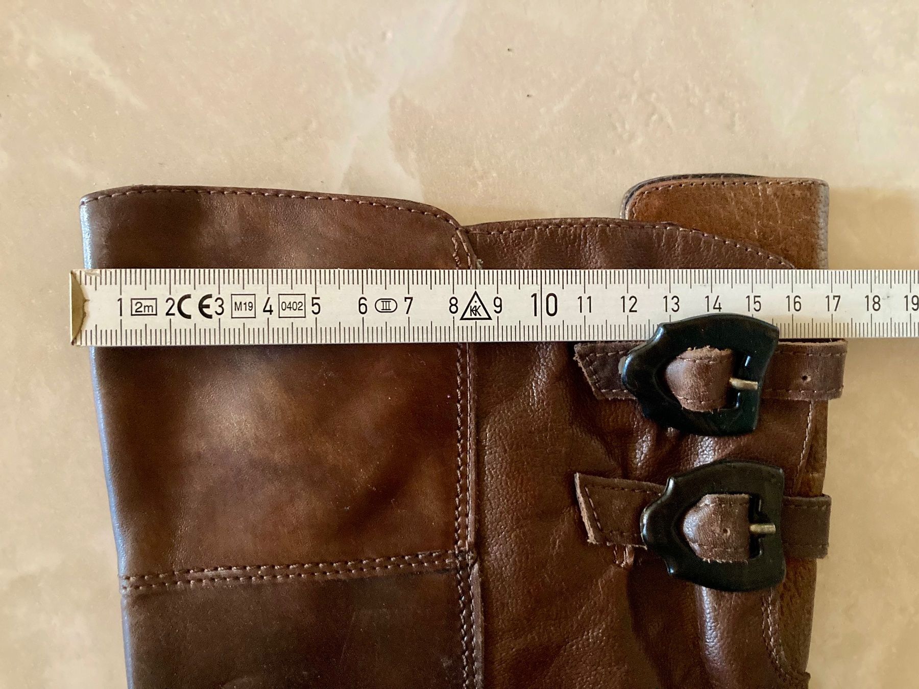 Chaussures femmes: Damen Leder Stiefel braun Grösse 37 – D'occasion à Vinelz par Viewfinder84 9
