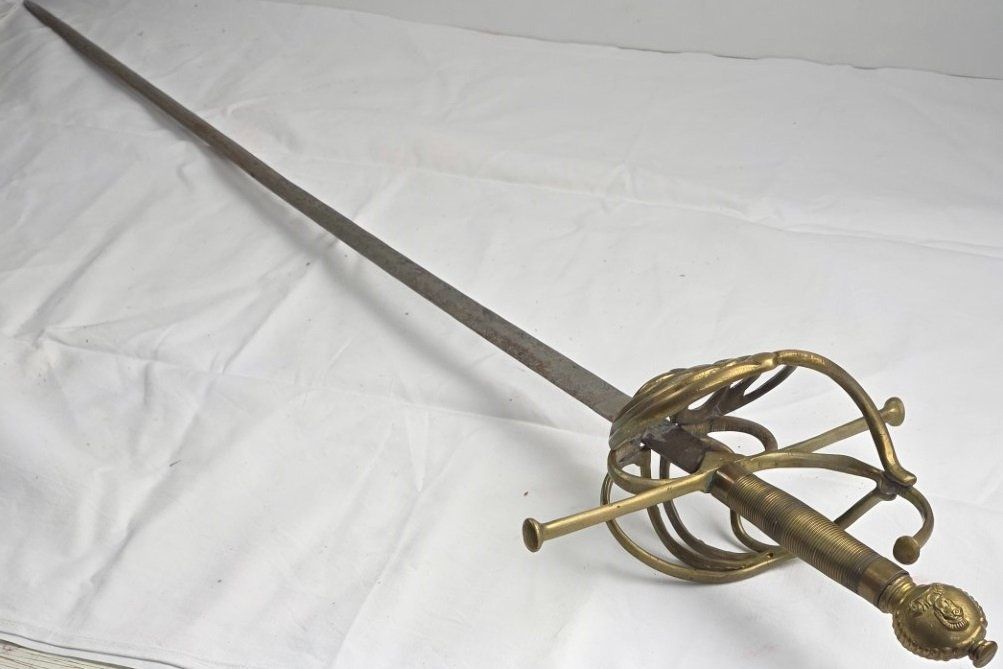 Sonstiges zum Sammeln & Seltenes: Rapier oder Degen Reproduktion im Stil um 1580 ca. 1900 – Gebraucht aus Flums von Flumsantik