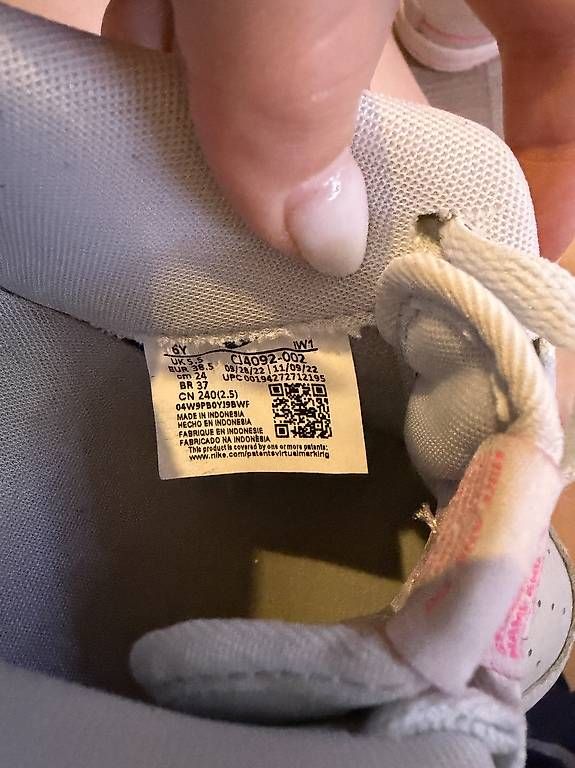 Scarpe da donna: Air Force 1 Grau/Pink – Usato da Sirnach venduto da lam_9dpr 3