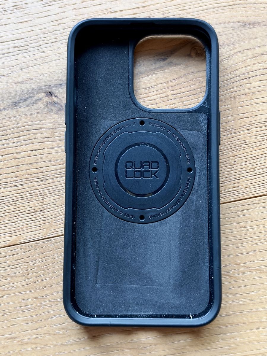 Quad Lock Cover & Protezioni schermo: Quad Lock Case iPhone 14 Pro – Usato da Disentis/Mustér venduto da Kjh 1
