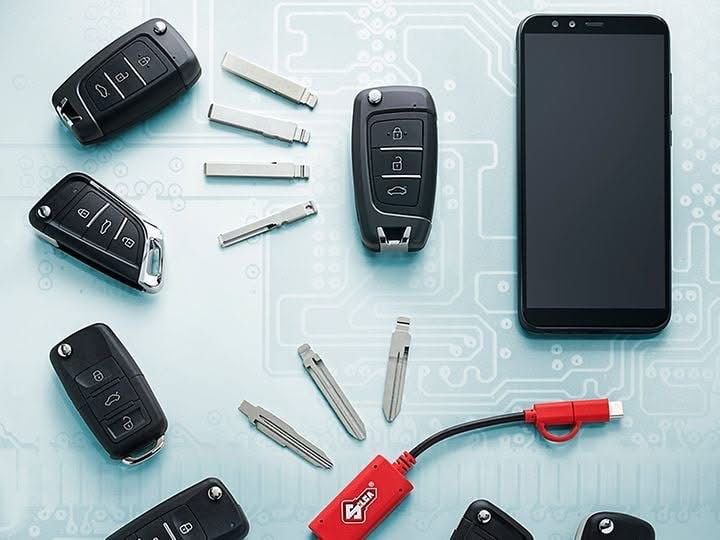 Chiavi: Auto-Schluessel – Nuovo e nell'imballaggio originale da Zürich venduto da Prima.78