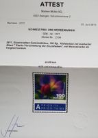 3929) 1377, Abart Starke Verschiebung der Druckfarben Attest