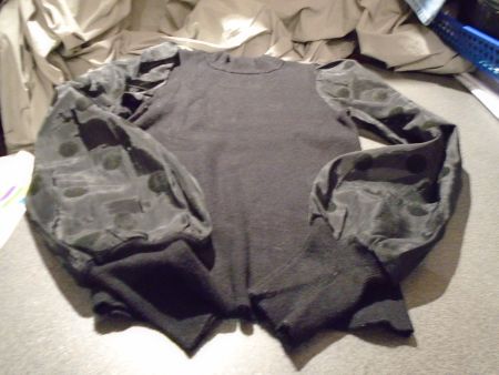 Pullover ca. Grösse S, schwarz, Arme transparent
