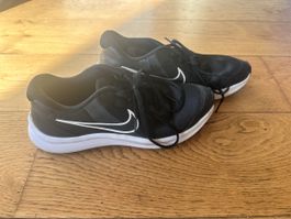 Nike Laufschuhe, Grösse 39, Schwarz/Weiss - Top Zustand!