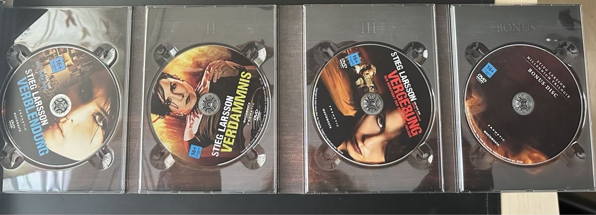 Tutti i DVDs: Stieg Larsson - Millennium Box  DVD – Usato da Glattpark-Opfikon venduto da Anahita-R 3