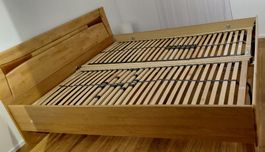 Massiv Holz Schweizer Qualität Bett, lattenroste, Matratze