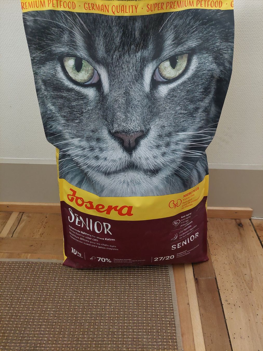 Mangimi: Josera Senior Tockenfutter 10kg Sack – Nuovo e nell'imballaggio originale da Beckenried venduto da Havacola