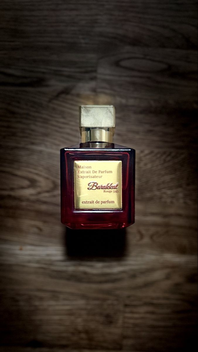 Profumi & Eau de Toilette: 19 parfums – Nuovo e nell'imballaggio originale da Payerne venduto da val_f5qc 2