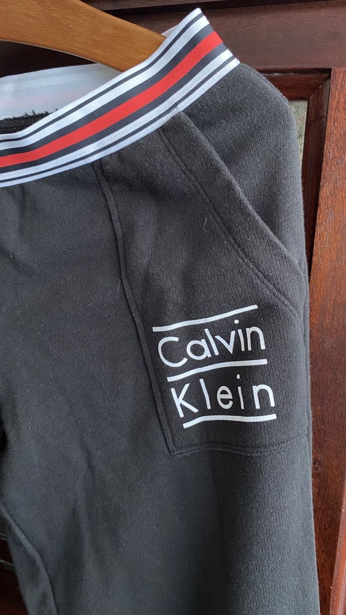 Calvin Klein Pantaloni: Calvin Klein Hose – Usato da Obfelden venduto da tan_9lj9