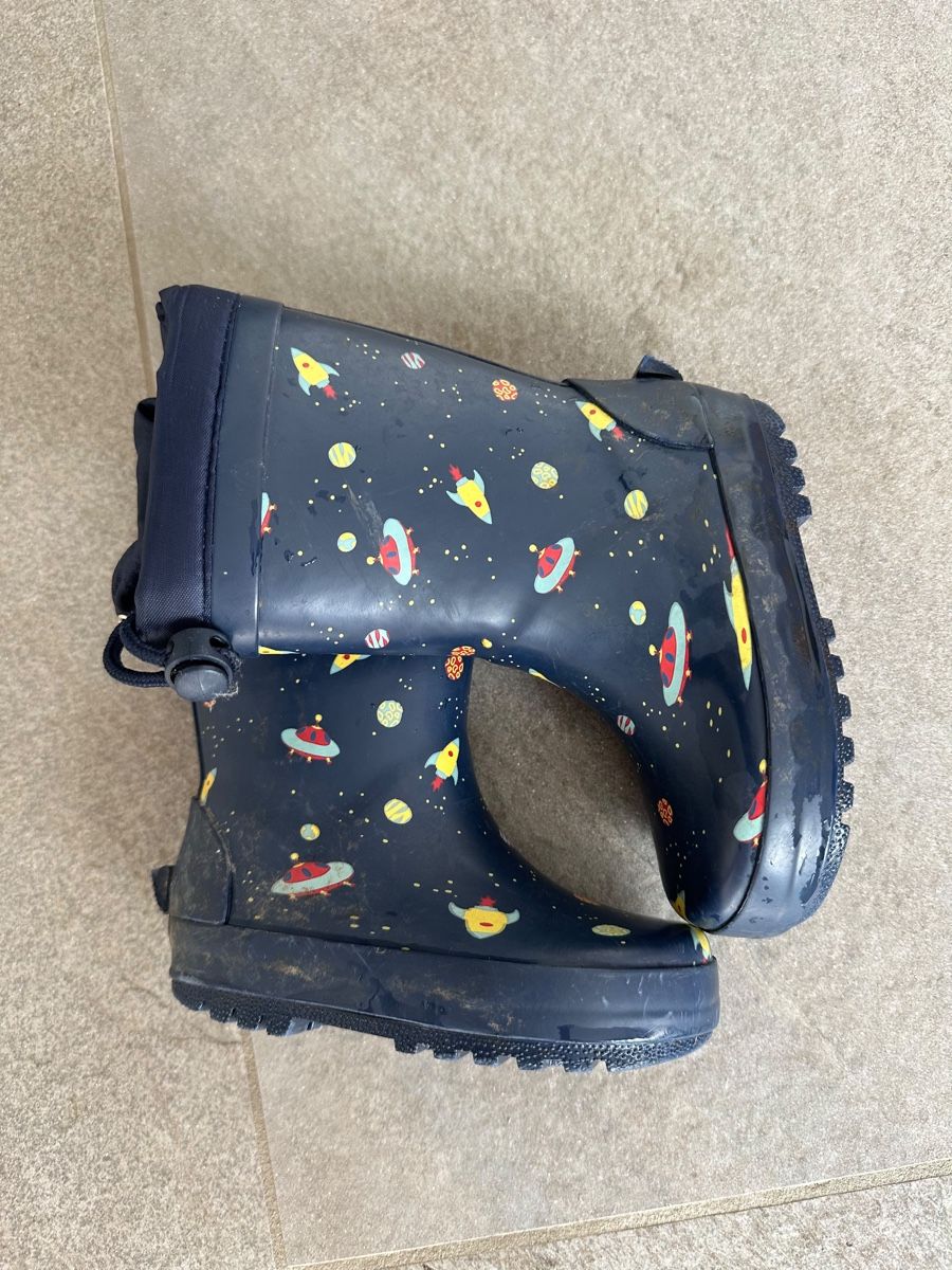 Scarpe per ragazzi: Kinder Gummistiefel Grösse 24 – Usato da Wangen ZH venduto da Lumei89 1