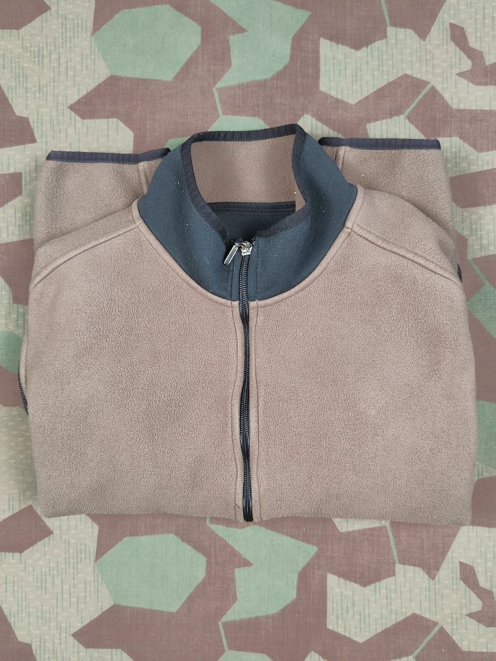 Schweizer Armee Uniformi: Fleece-Jacke Ord. 2006, Grösse L – Usato da Bauma venduto da SwissMilitaria 4