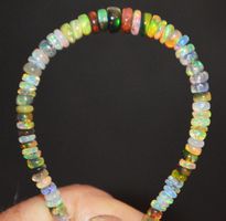 Armband L-8121 – Äthiopische Welo Opal Rondellen– ca.3,5-5mm