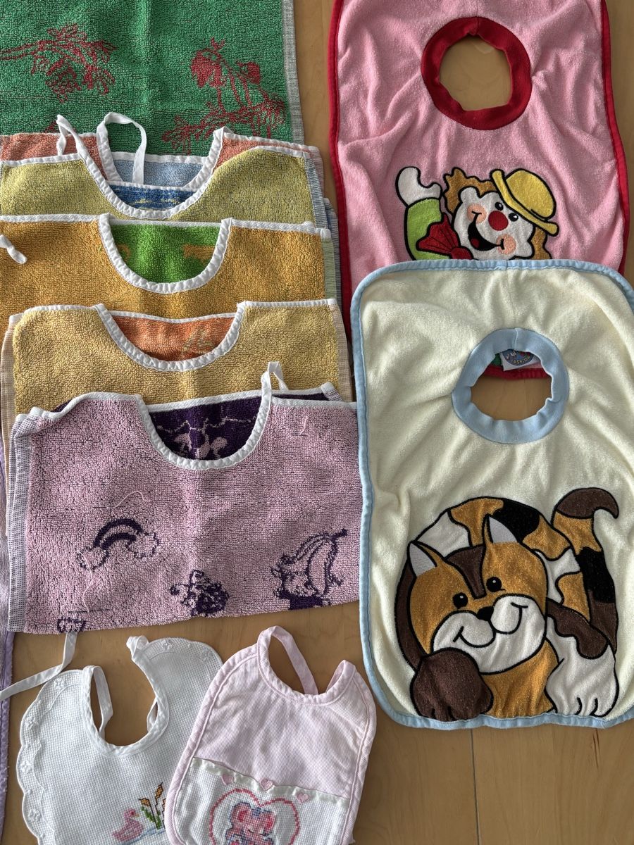 Repas pour bébés: Lätzchen Set – D'occasion à Niederwangen b. Bern par muidop 2